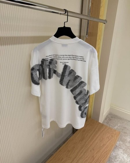 OFF WHITE